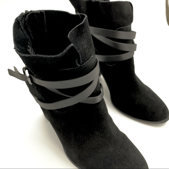 Black Suede Carlos Santana Boots - Picture 3 of 8
